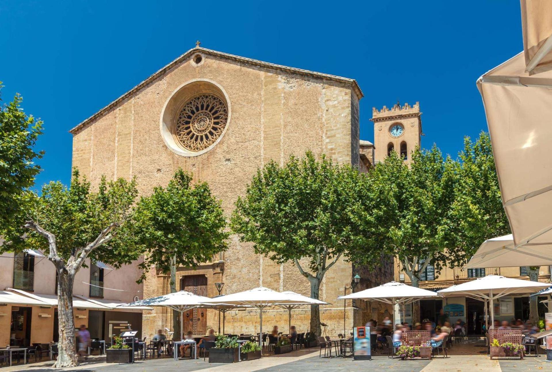 Lhorta By Vintage Travel Pollença